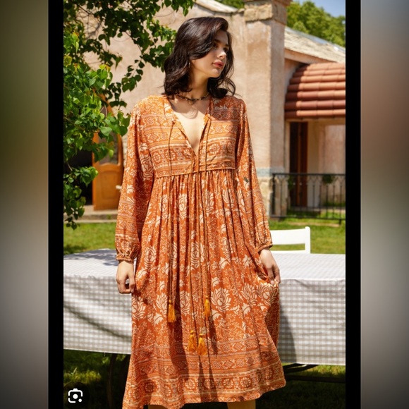 R. Vivimos Dresses & Skirts - R. Vivimos bohemian midi dress, floral print, ties with tassels, NWT